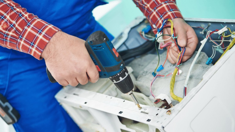 Turgutlu Gree Gree çamaşır makinesi kart tamiri – Su almama arızası orijinal parça ile giderildi. - Teknik servis örneği